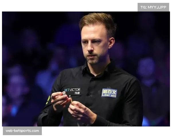 特鲁姆普与教练赛后交流，利雅得胜利显团队协作成效